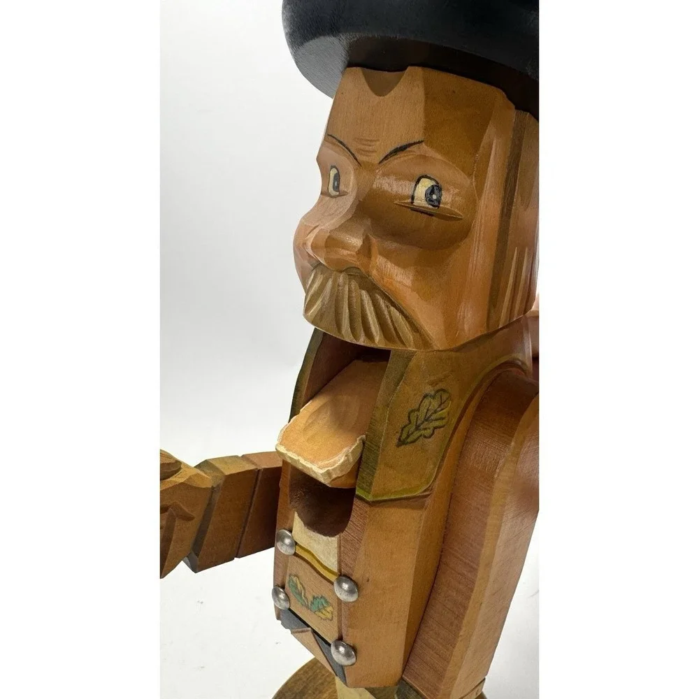 Nutcracker‎ Hand Carved German Beer Attributed Kathe Wohlfahrt Christkindlmarkt
